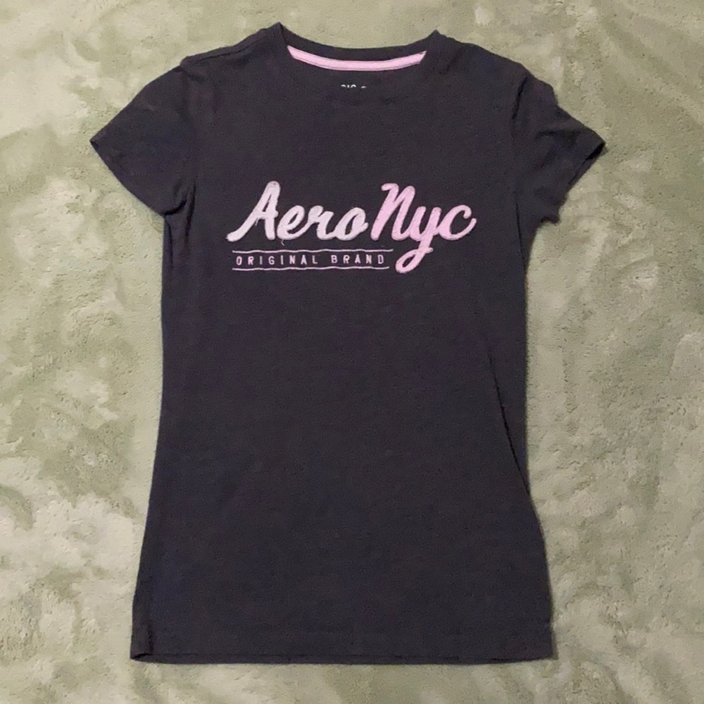 aeropostal graphic tee shirt. size: xs